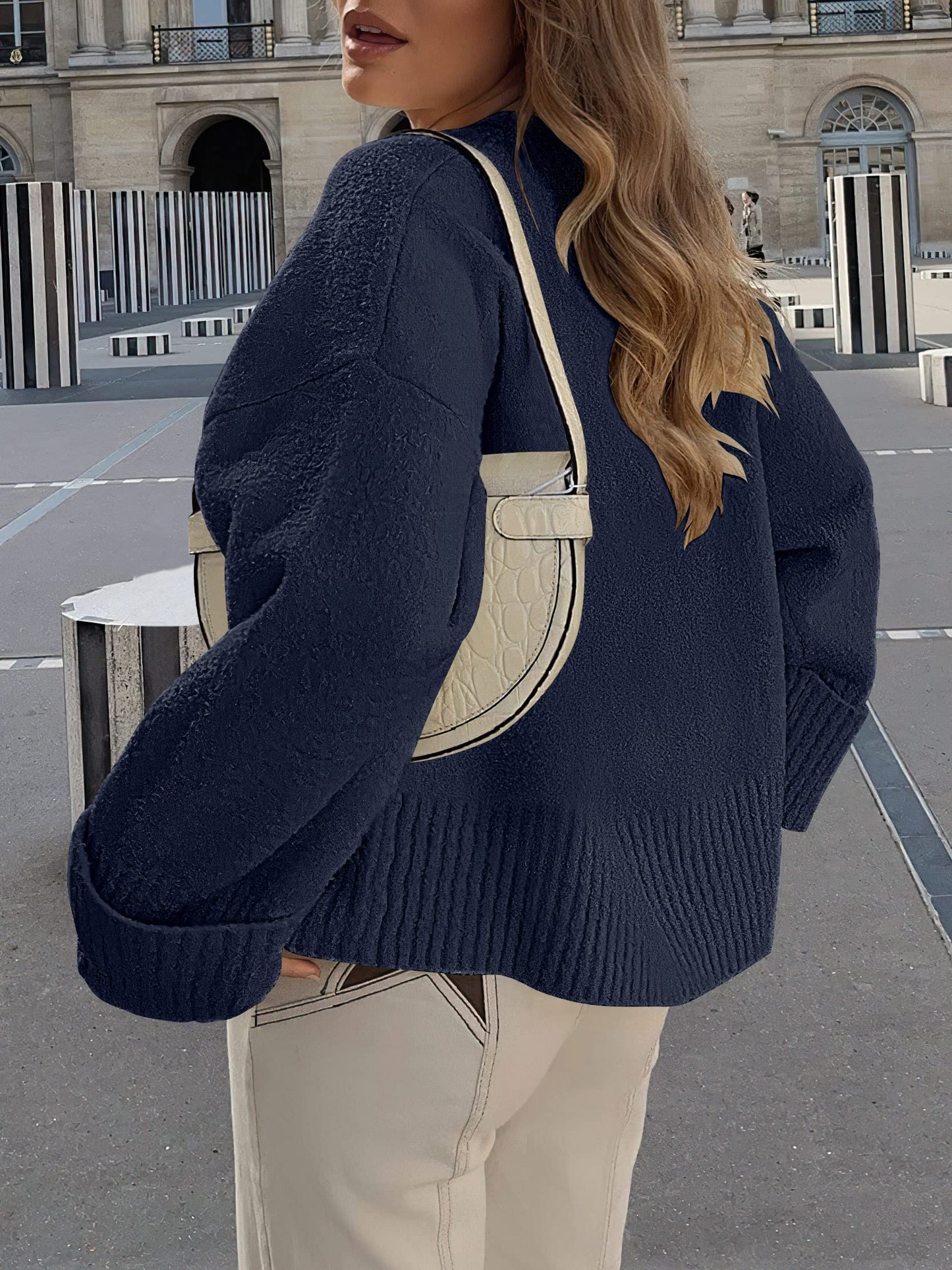 ANRABESS Women's Oversized Crewneck Long Sleeve Fuzzy Knit Casual Chunky Warm 2024 Fall Pullover Sweaters Top Trendy Outfits