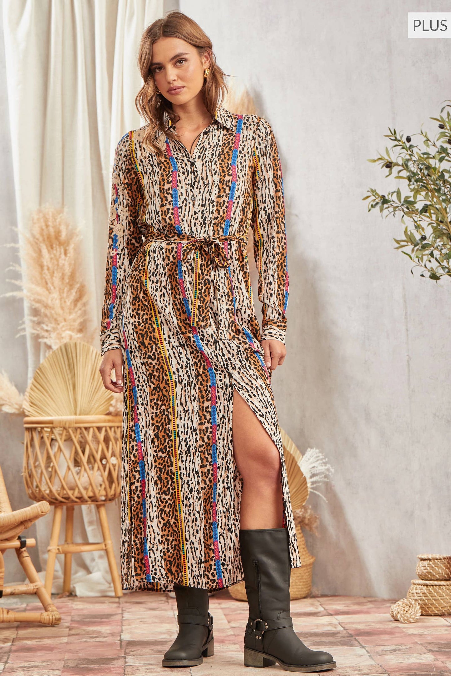 Andrée by Unit - PLUS SIZE Button Down Print Maxi Shirt PD10328