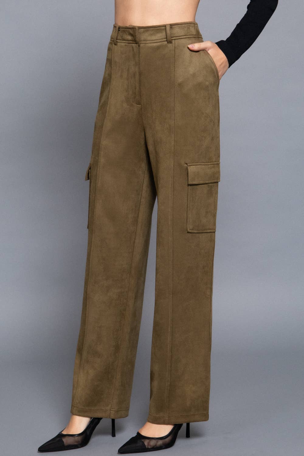 Active Basic | Active USA - High Waist Straight Line Suede Cargo Pants: TPE-pale taupe / S