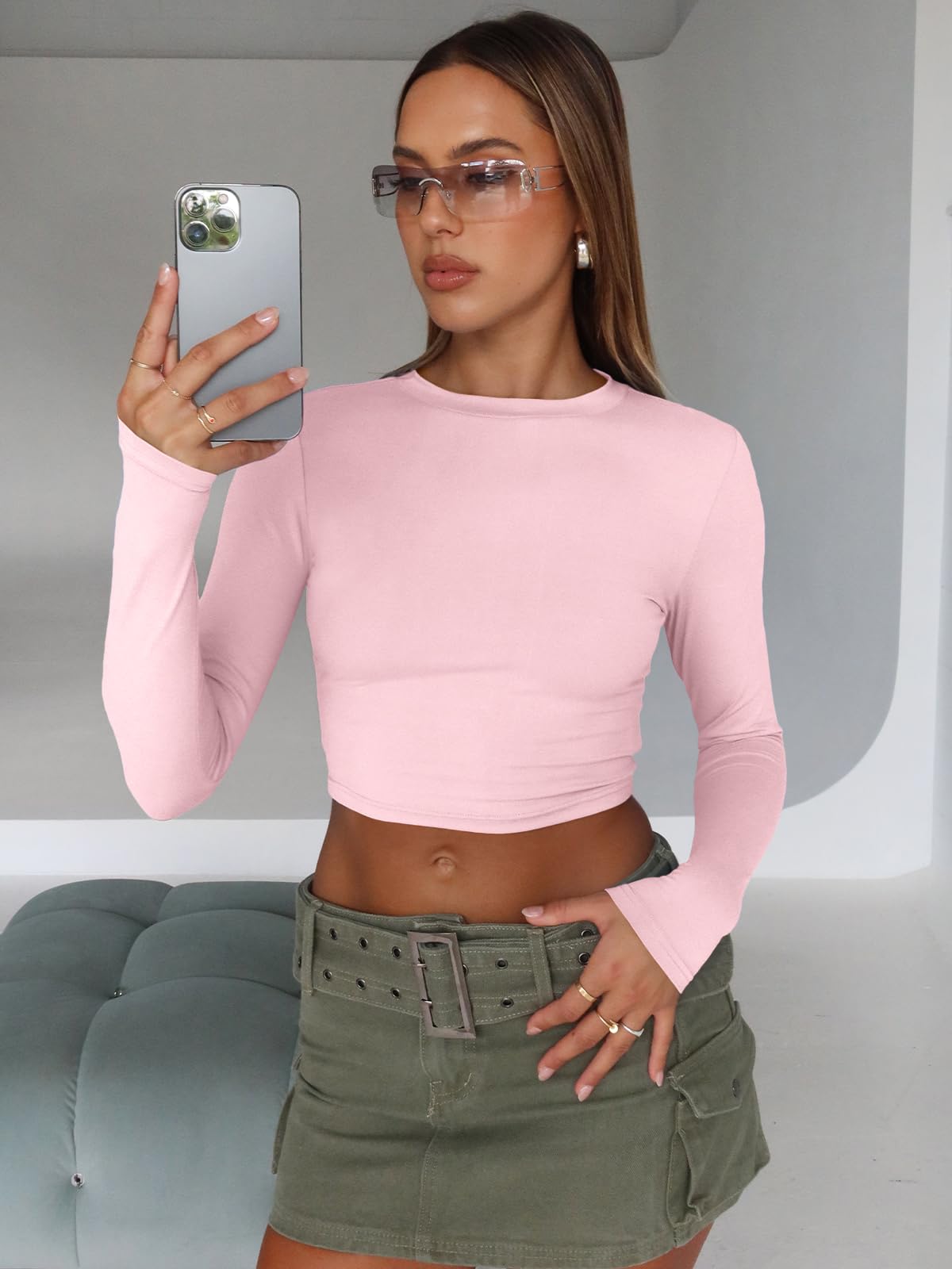 Trendy Queen Womens Long Sleeve Crop Tops Basic Slim Fitted Shirts Casual Fashion 2024 Y2k Tops Teen Girl Clothes