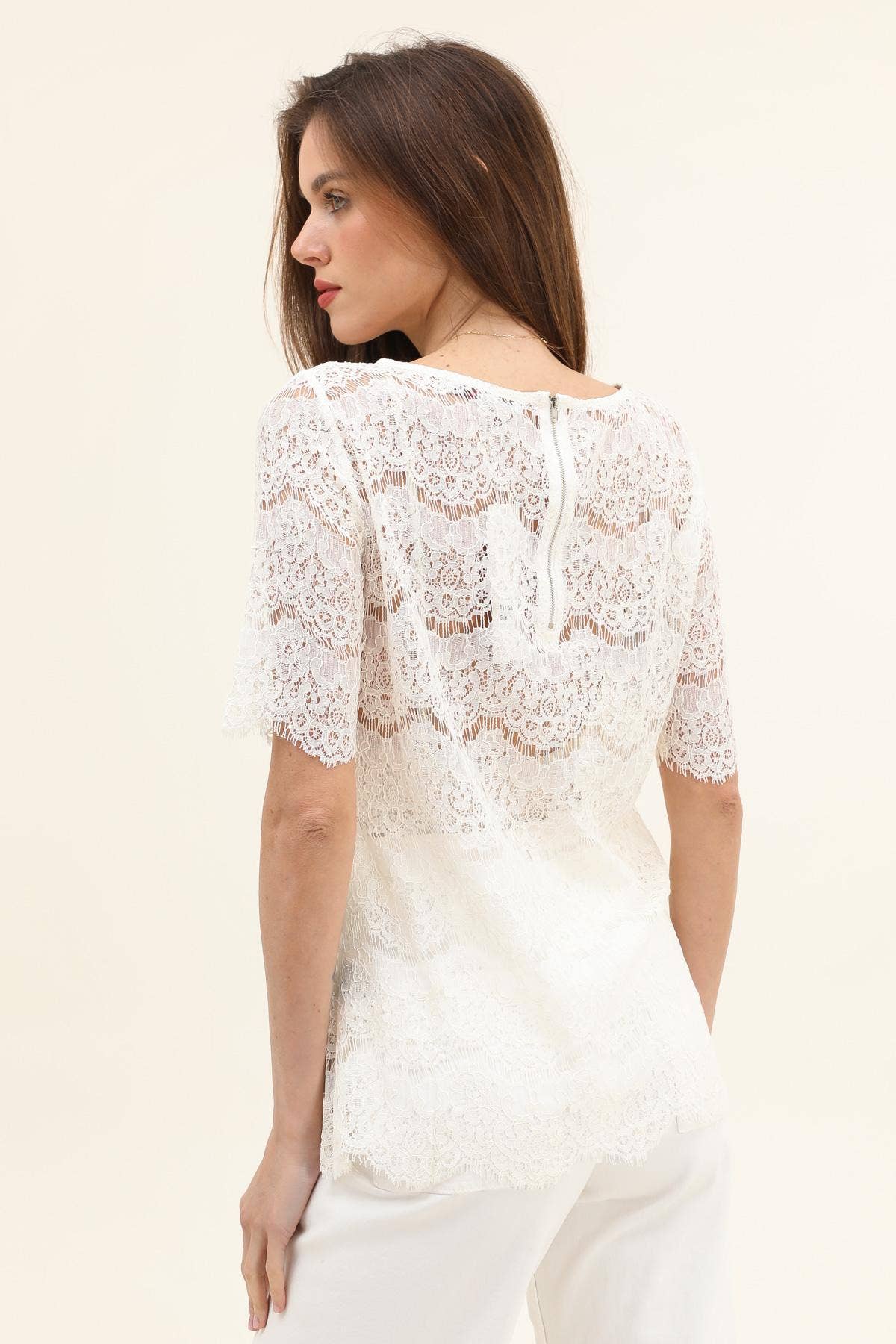 CHOKLATE PARIS - Lace top with short sleeves - 29696