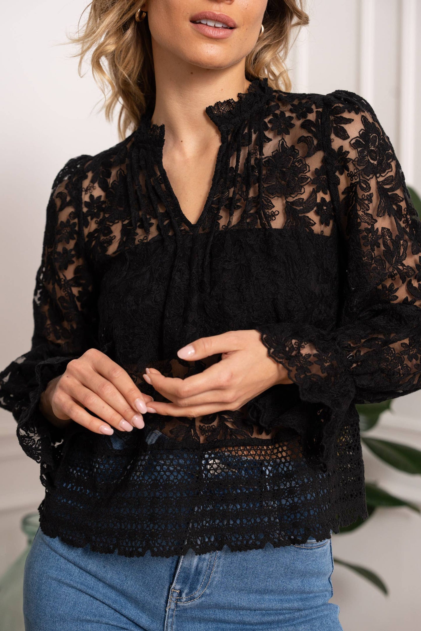 CHOKLATE PARIS - Bohemian lace blouse - 81016