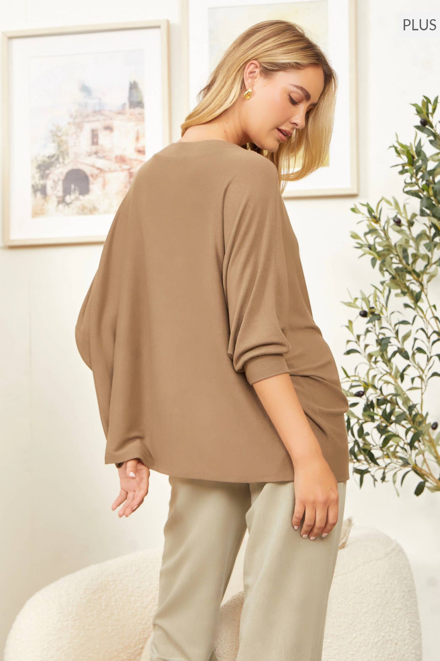 Andrée by Unit - PLUS SIZE Batwing Hacci Top MHS41P