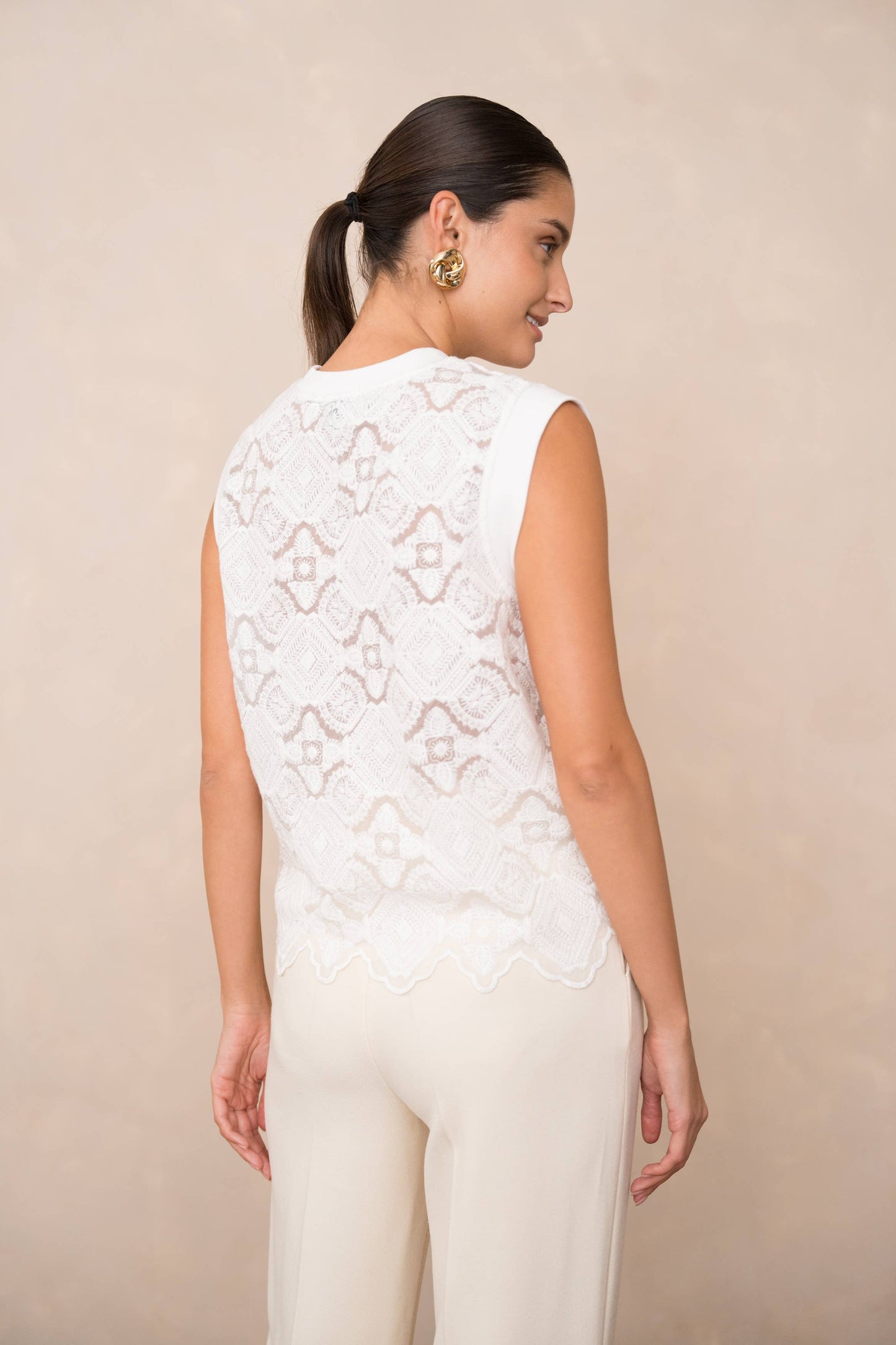 CHOKLATE PARIS - Semi-transparent embroidered lace top - CK08335