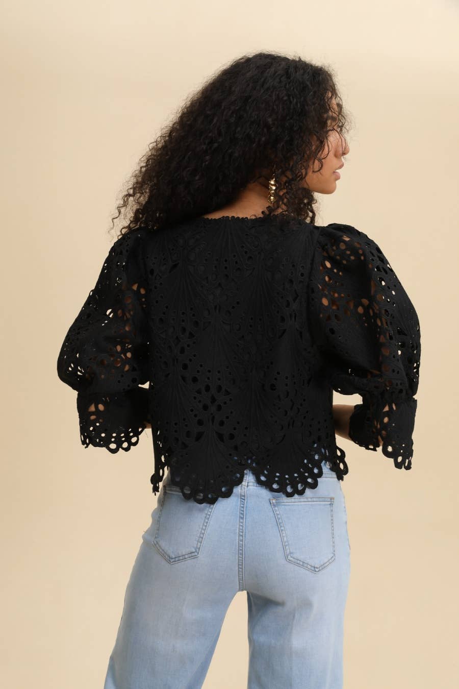 CHOKLATE PARIS - Selena guipure lace crop blouse - 81010