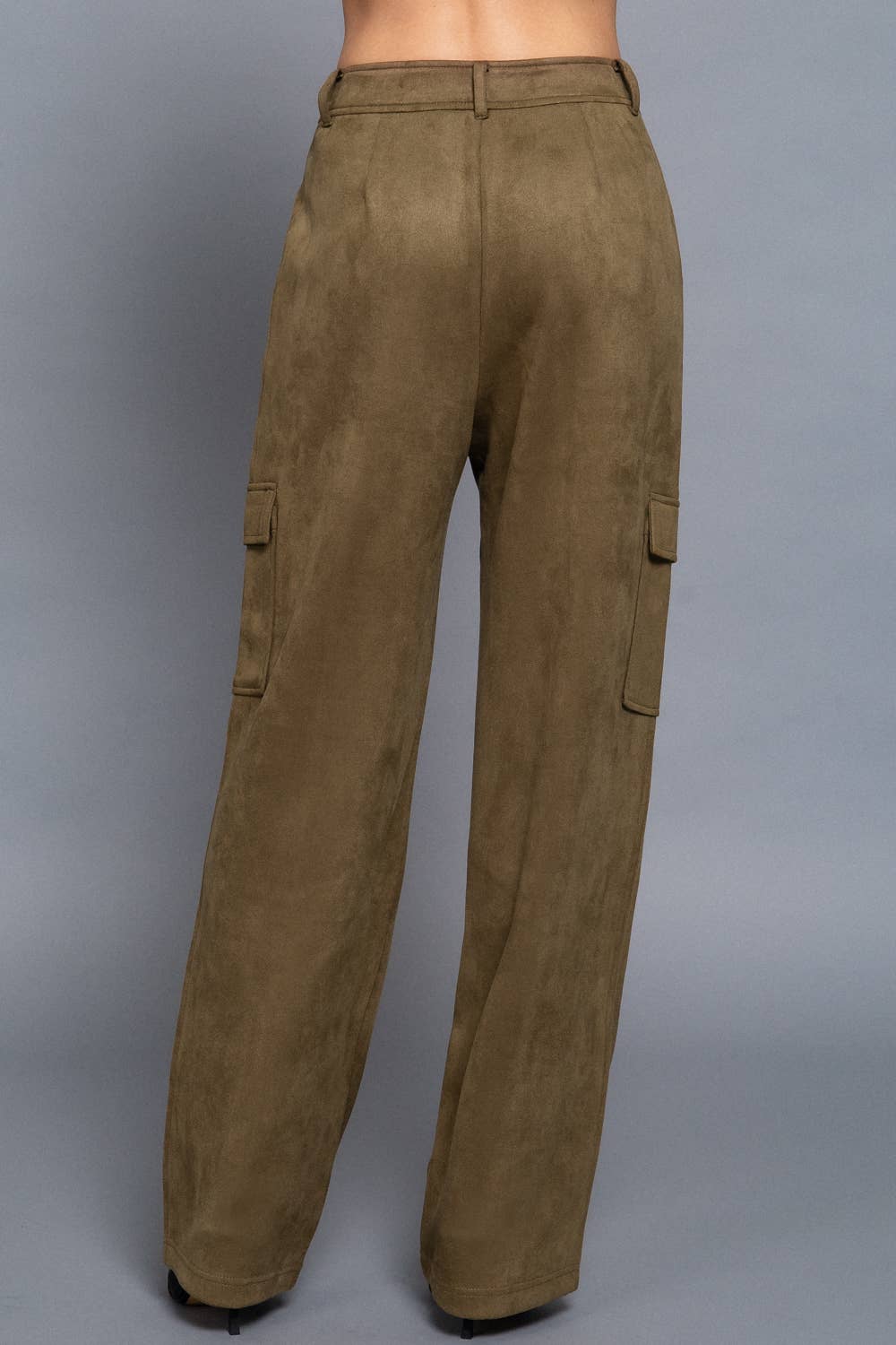 Active Basic | Active USA - High Waist Straight Line Suede Cargo Pants: KHA-camel / M